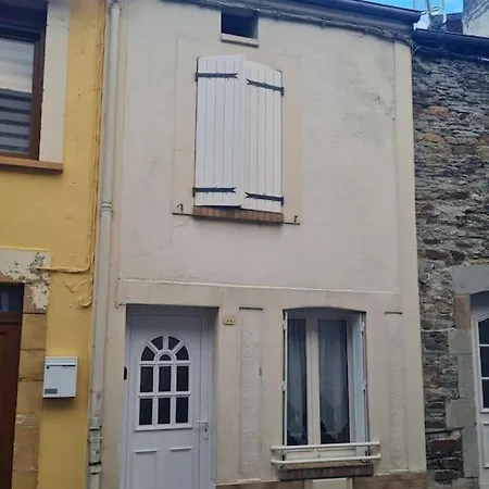 בית נופש La Petite Maison Pa'meuse