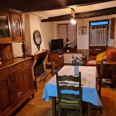 La Petite Maison Pa'meuse בית נופש Monthermé